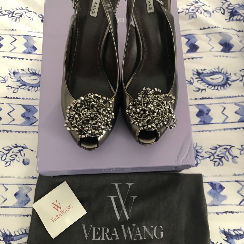 Vera Wang Slinback
